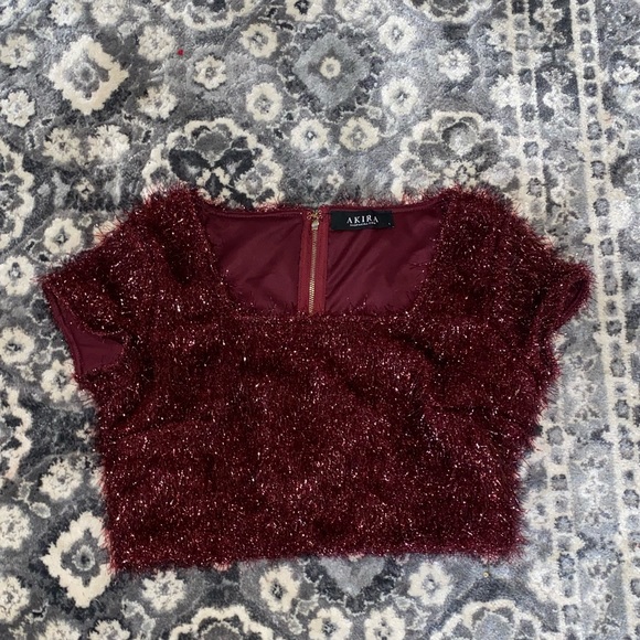 AKIRA tinsel Burgundy crop top size large - Picture 2 of 8